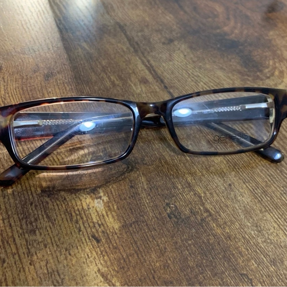 Genesis Eyeglasses 2045 Tortoise